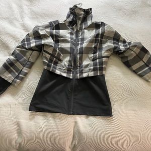 Lululemon Gray Seek The Peak Activewear Outerwear